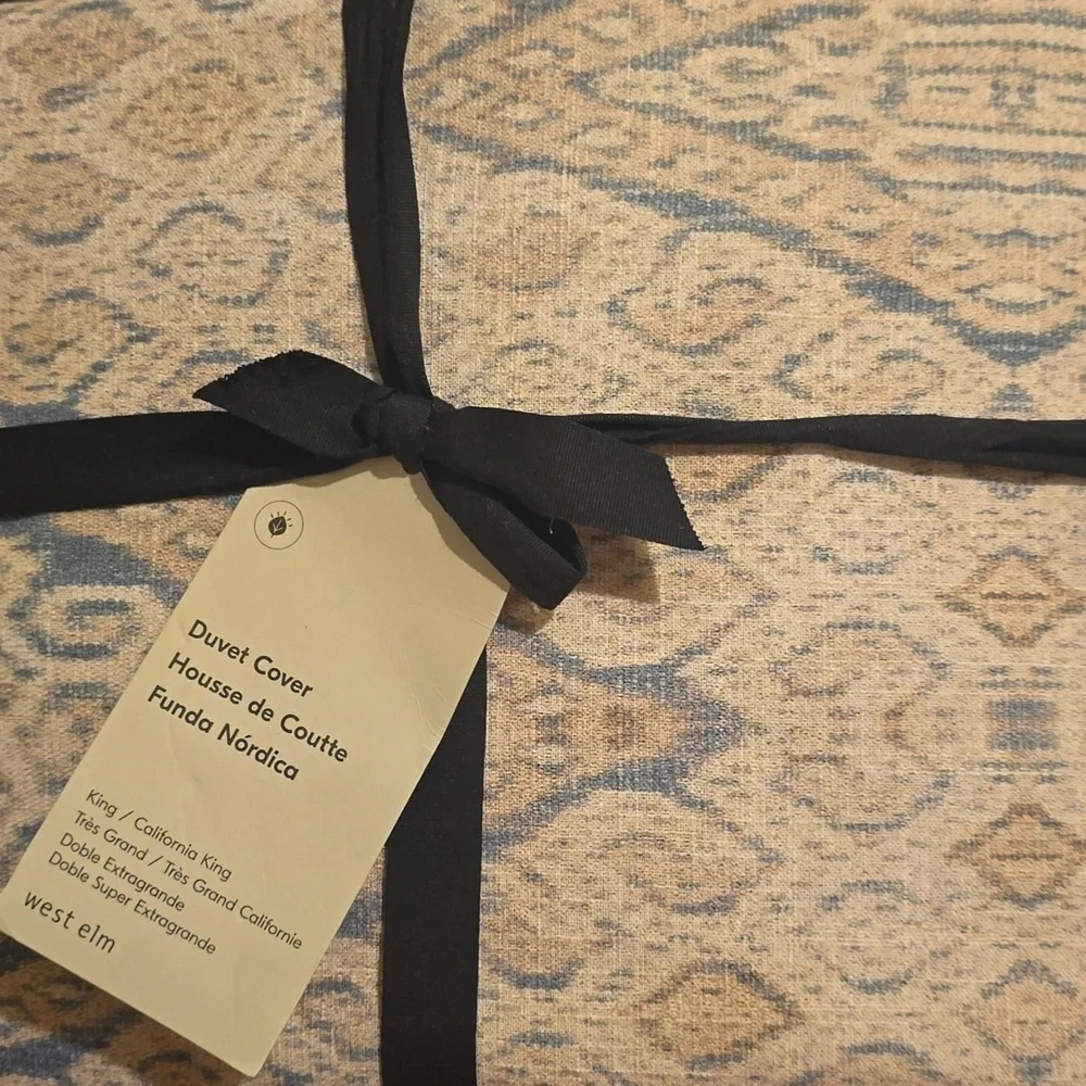 ❤️BUY 2 GET 1 FREE West Elm Peyton Ikat Duvet Cover,Marina Blue,Retail $169.00